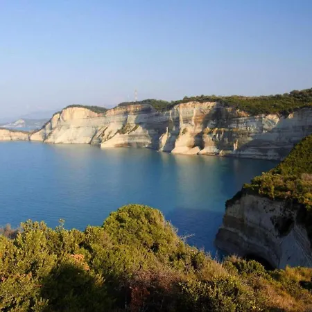 Sea View In Benitses With Terrace Or Balcony Apartmán